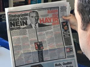 Almanlardan ’Atatürk’ İstismarı