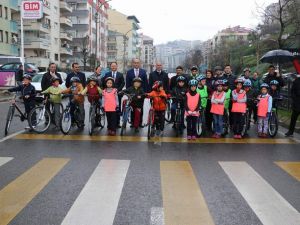 Trabzon’da Okullararası Bisiklet Yarışması