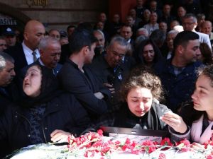 Eski Bakan, Şoförünün Ardından Gözyaşı Döktü