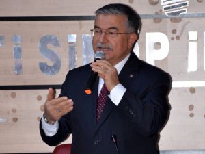 “İki Yılda 80 Bin Öğretmeni Eğitim Camiamıza Katacağız"