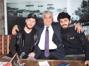 Ak Parti Trabzon Milletvekillerinin Referandum Çalışmaları Devam Ediyor
