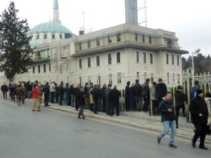 Cumhurbaşkanı Cuma Namazını Çilehane Camii’inde Kıldı