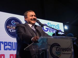 Bakan Eroğlu’ndan Evetli Espriler