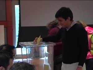 Abd’de Türk Seçmenler Oy Kullanmaya Başladı