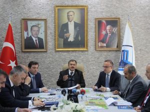 Orman Ve Baraj Havzasına Moloz Döken Yandı