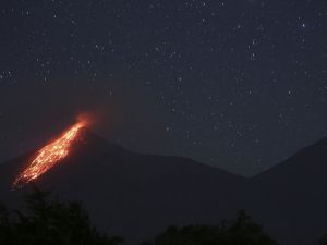 Fuego Yanardağı Faaliyete Geçti