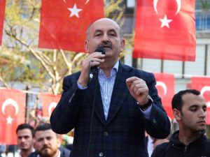 Müezzinoğlu: Atatürk’ün Gölgesine Yan Gelip Yatarak Bu İş Olmaz