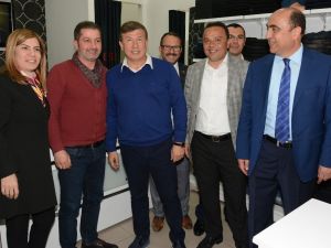 Siyaset Ve Futbolun Önemli Simaları "Evet" İçin Destek İstedi