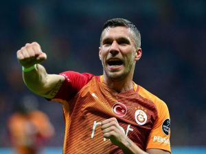Podolski Attıkça Galatasaray Kazanıyor