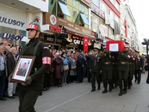 Giresun Şehidini Uğurladı