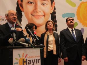 Kılıçdaroğlu Kadınlarla Bir Araya Geldi