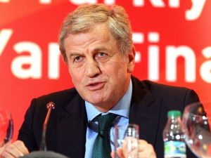 Üç Büyüklerden Servet Yardımcı’ya Tebrik