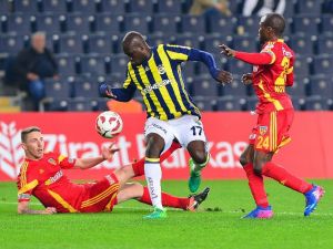 Fener Yarı Finalde: Rakip Başakşehir