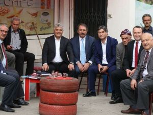Ak Parti Trabzon Milletvekillerinin Referandum Çalışmaları Sürüyor