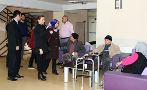 Sağlık Çalışanlarından Fındıklı Huzurevine Ziyaret