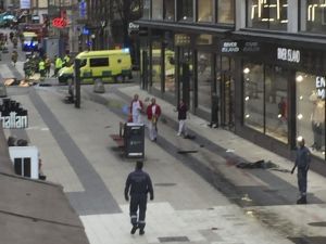 Stockholm’de Sokağa Çıkma Yasağı