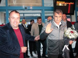 Beşiktaş’a Trabzon’da Çiçekli Karşılama