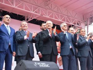Kılıçdaroğlu: "Bana Yapılan Hakaretlerin Hiçbirine Cevap Vermeyeceğim"
