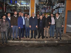 Ak Parti Trabzon Milletvekilleri Günnar Ve Köseoğlu Referandum Çalışmalarını Sürdürdü