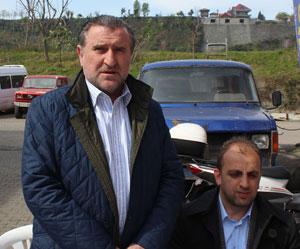 Ak Parti Rize Milletvekili Bak’tan CHP Milletvekili Özkan’a Tepki: “Vatandaş Başımızın Tacıdır”