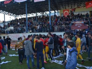 Yeşil Saha Yine Karıştı