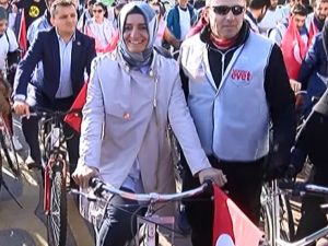 Bakan Kaya Gençlerle Pedal Çevirdi