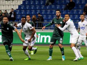 Kasımpaşa İle Konyaspor Puanları Paylaştı