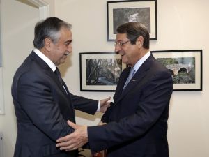 Kıbrıs Müzakereleri Yeniden Başladı
