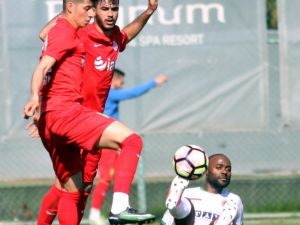 Antalyaspor Vagner Love’u Durduramadı