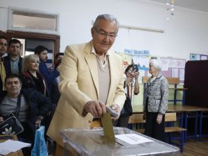 Baykal Oyunu Antalya’da Kullandı