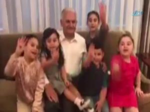 Başbakan Yıldırım’dan ’Evet’ Kutlaması