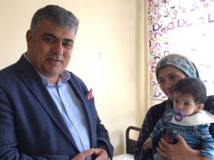 Yemek Borusu Olmayan Veli Ömer Sağlığına Kavuşacak