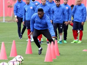 Antalyaspor’da Trabzonspor Mesaisi Sürüyor