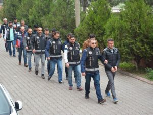 Fetö’den 7’si Rütbeli Asker 8 Kişi Tutuklandı