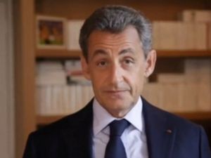 Sarkozy’den Fillon’a Destek