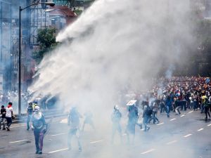 Venezuela’da Kriz Büyüyor