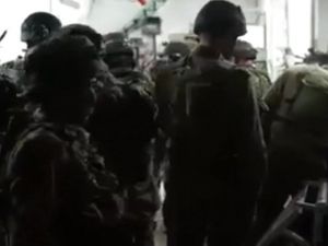 İşgal Güçleri 11 Filistinliyi Tutukladı