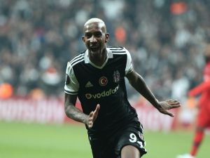 Lyon Maçı Beşiktaş’ın Kasasını Doldurdu
