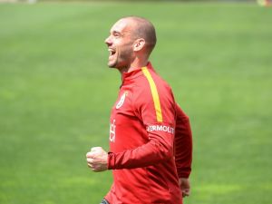 Galatasaray’da Derbi Hazırlıkları Sürüyor