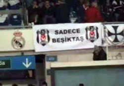 Real Madrid'in Stadında Beşiktaş Pankartı