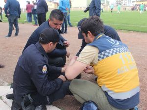 Amatör Maçta Arbede: 1 Polis Yaralandı