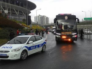 Her İki Takım Da Tt Arena’da