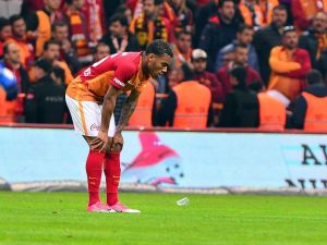 Galatasaray Derbi Galibiyetini Unuttu