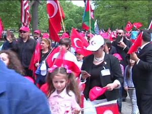 Beyaz Saray Önünde Başladı: 5 Bin Türk Katıldı