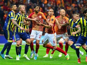 Galatasaray Büyük Maçlarda Dağıldı