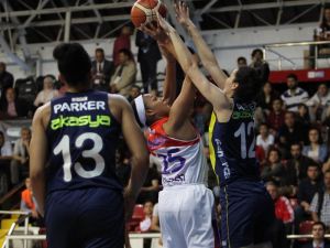 Fenerbahçe Yarı Finalde