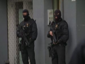 İspanya’da Terör Operasyonu: 8 Gözaltı