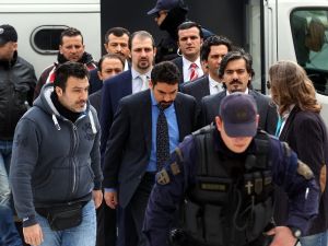 Yunanistan’a Kaçan 3 Darbeci Yeniden Hakim Karşısında