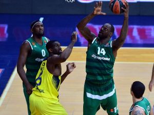 Panathinaikos Başkanı Uçak Biletlerini İptal Etti