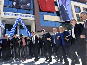 Kürtün Belediye Hizmet Binası Törenle Açıldı
